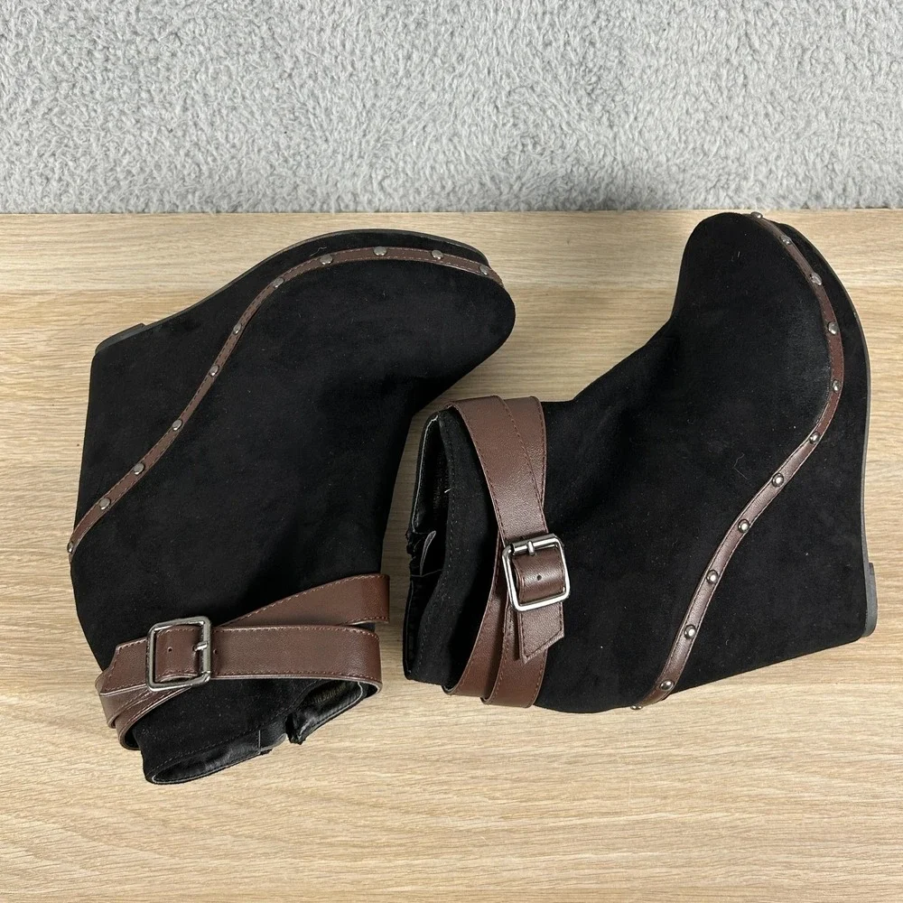 Red Circle Wedge Ankle‎ Booties Womens 8.5 Black Brown Strap Studded Side Zip